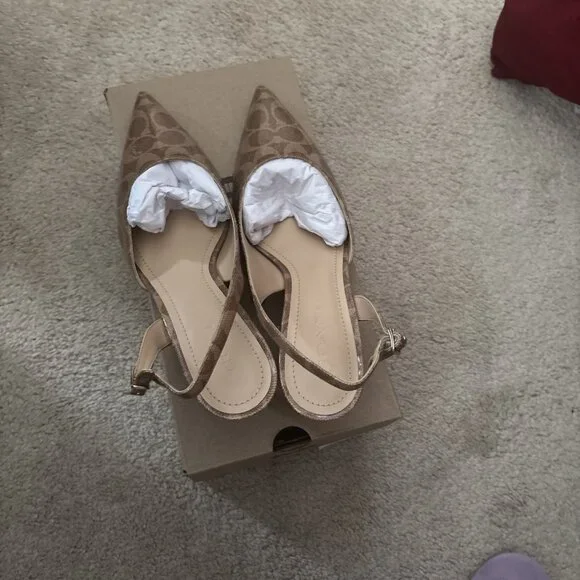 Coach Roxanne Signature Pump Shoes Kitten Heel - Picture 4 of 8